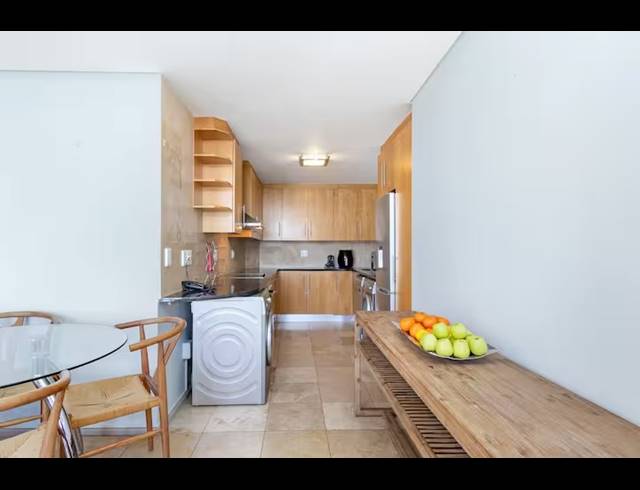 2 BEDROOM APARTMENT TO LET IN CAPE TOWN CITY CENTRE